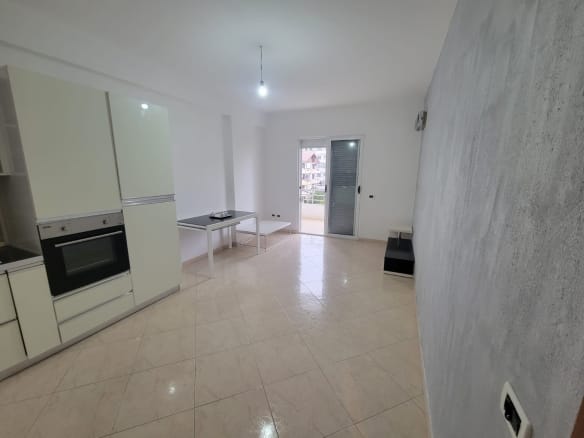 Apartament 2+1 ne Shitje, Plazh Durres