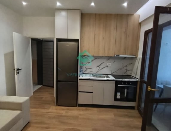 apartament komuna parisit