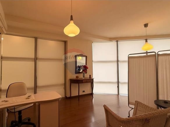 Ambient Biznesi me Qera, Ish Ekspozita