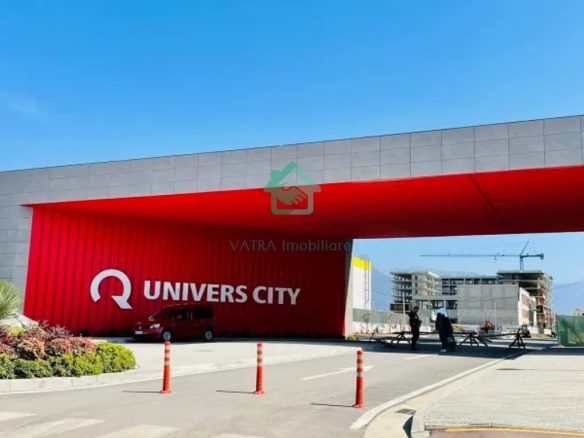 Dyqan në Shitje në Univers City, Tiranë