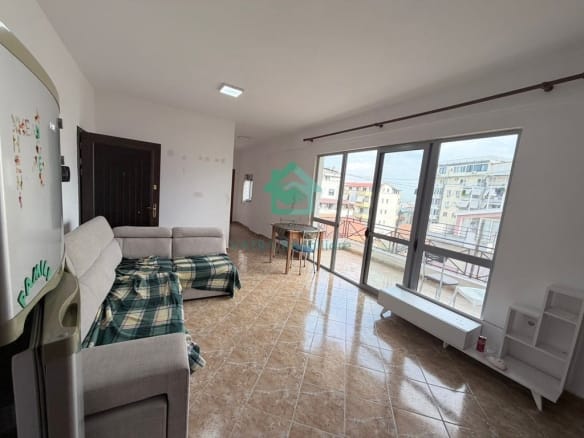 Apartament 1+1 në shitje afër Big Market tek Kodra e Diellit Tiranë, Kodra e Diellit