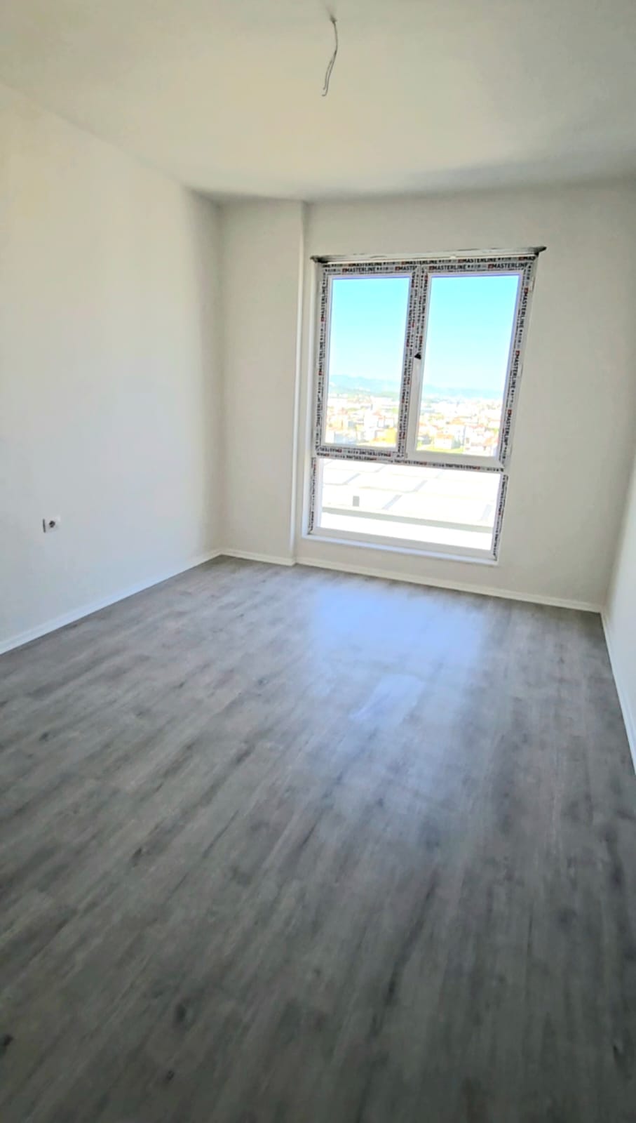 WhatsApp Image 2026-03-31 at 12.48.50 (1) Apartament 120 metra katrore me qera